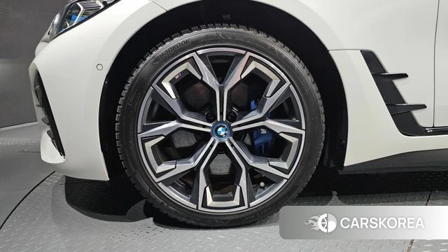 BMW i4 id 4640655 из Кореи 31