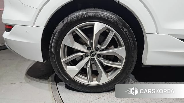 Audi e-Tron id 4697311 из Кореи 26