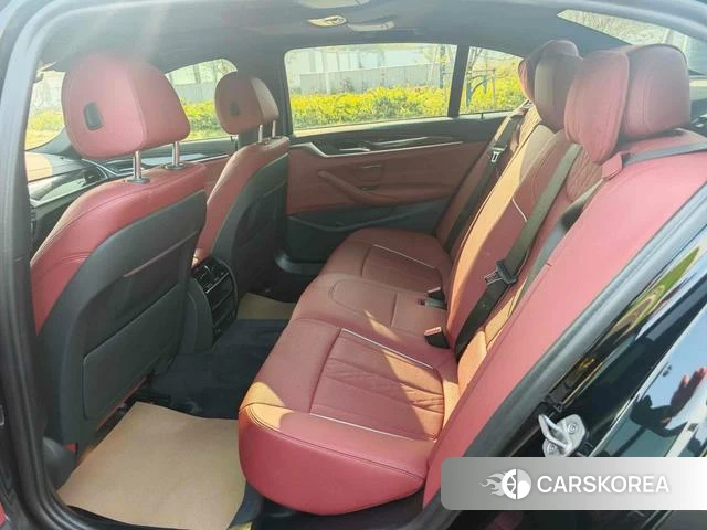 BMW 5 series 2021 Черный из Китая, фото 5