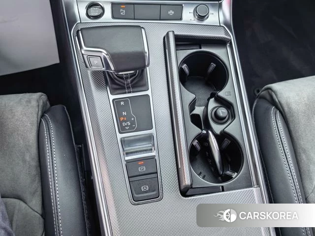 Audi A6L id 4328576 из Китая 10
