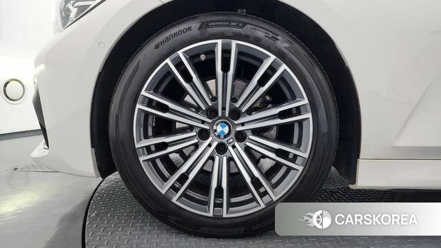 BMW 3 Series (G20) id 4641844 из Кореи 30
