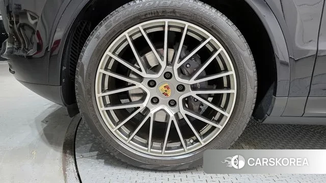 Porsche Cayenne (PO536) id 2964679 из Кореи 15