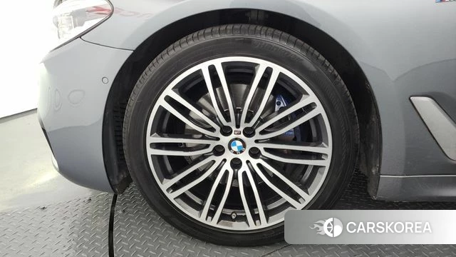 BMW 5 Series (G30) id 4356765 из Кореи 28