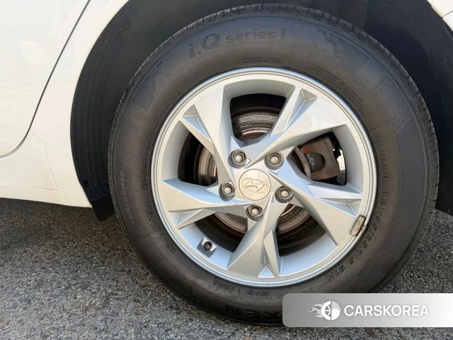 Hyundai Avante (CN7) id 4330926 из Кореи 13