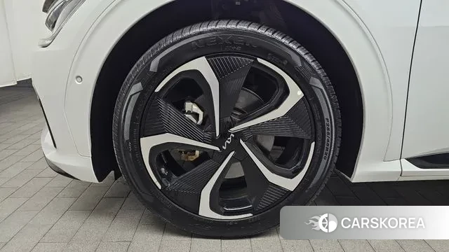 Kia EV6 id 3746514 из Кореи 15