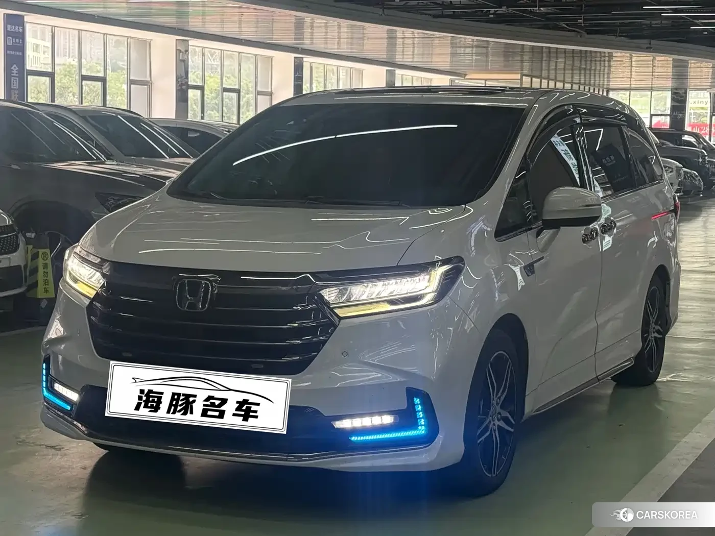 Honda Odyssey 2023 Белый из Китая, фото 5