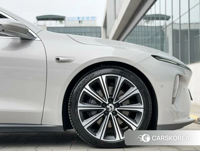 Weilai ET7 id 3968832 из Китая 18