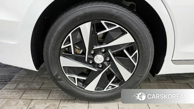 Hyundai The New Grandeur IG Hybrid id 4223913 из Кореи 29