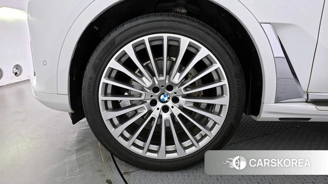 BMW X7 (G07) id 4324030 из Кореи 27