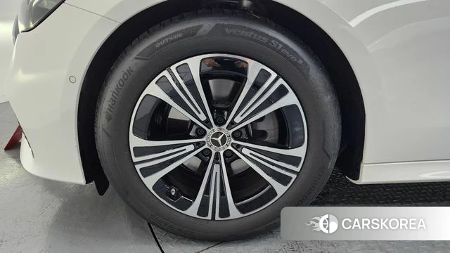Mercedes-Benz E-Class W214 id 4607672 из Кореи 26