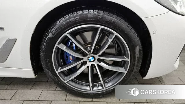 BMW 5 Series (G30) id 3508135 из Кореи 15