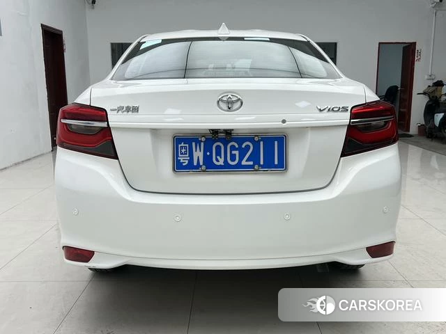 Toyota Vios 2021 Белый из Китая, фото 5