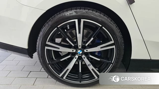 BMW 5 Series (G60) id 4730134 из Кореи 29
