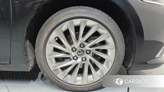 Lexus ES300h 7th generation id 3893080 из Кореи 15