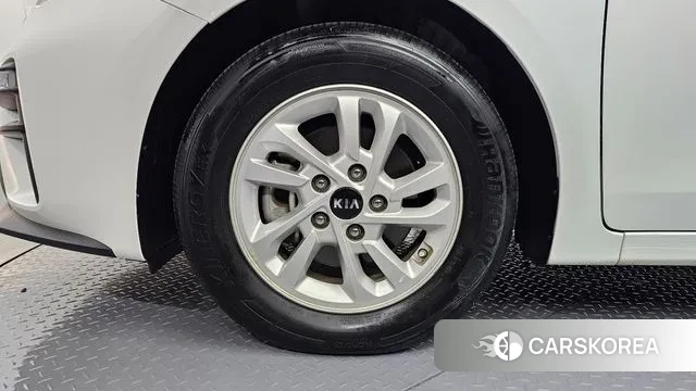 Kia Come New K3 id 3357072 из Кореи 15