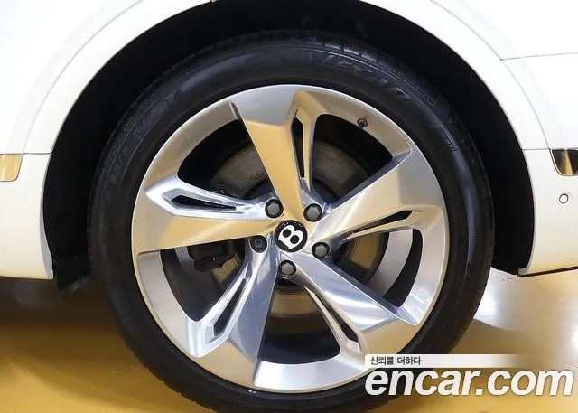 Bentley Bentayga id 2850791 из Кореи 15