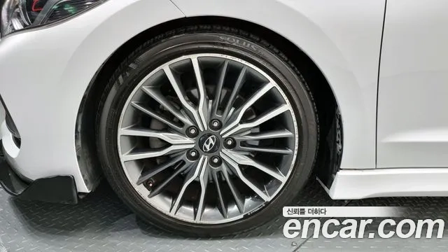 Hyundai Avante AD id 2917995 из Кореи 15