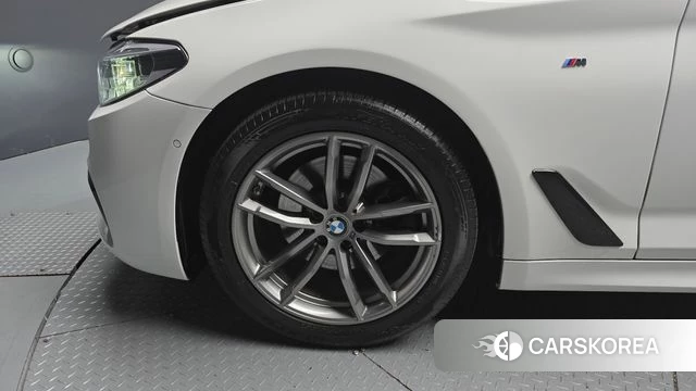 BMW 5 Series (G30) id 3900059 из Кореи 15