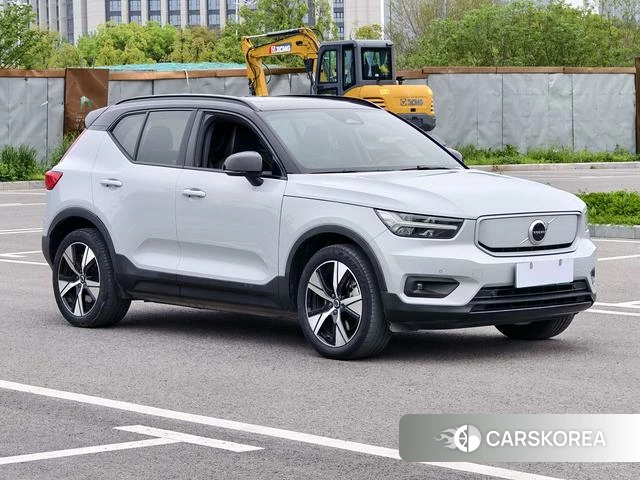 Volvo XC40 EV id 3957696 из Китая 14
