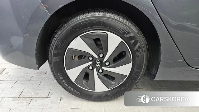 Hyundai Ionic Hybrid id 4596349 из Кореи 28