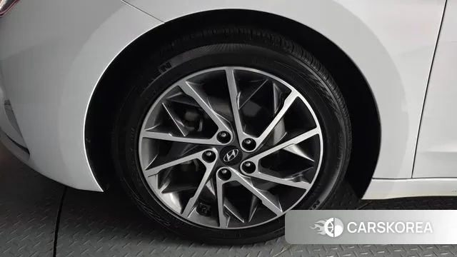 Hyundai The New Avante AD id 3013585 из Кореи 15