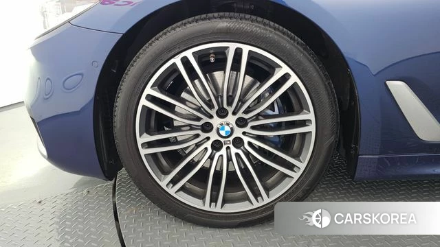 BMW 5 Series (G30) id 4508052 из Кореи 15