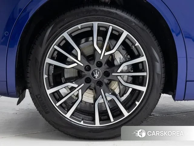 Maserati Grecale id 3614481 из Кореи 15