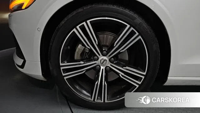 Volvo S60 3rd generation id 2886470 из Кореи 15