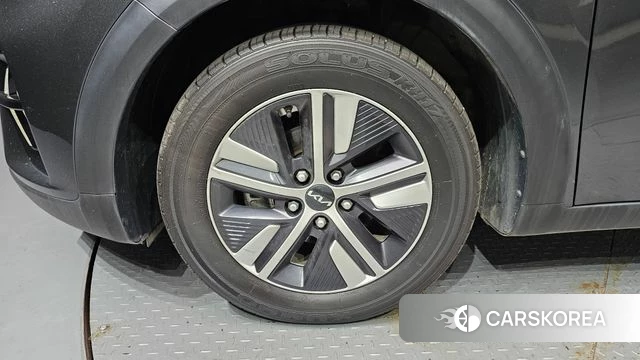 Kia The New Niro id 4586017 из Кореи 15