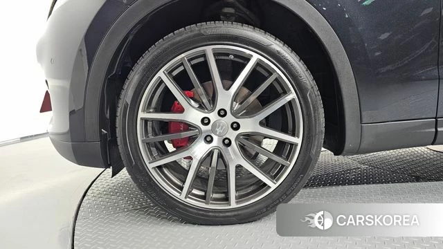 Maserati Levante id 4742215 из Кореи 15