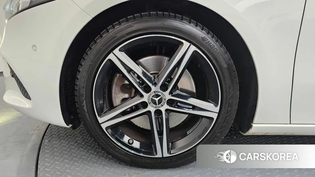Mercedes-Benz A-Class W177 id 3844191 из Кореи 15