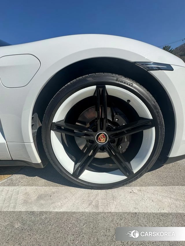 Porsche Taycan 2022 Белый из Кореи, фото 5