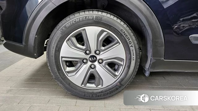 Kia Niro id 3845365 из Кореи 15