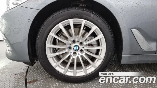 BMW 5 Series (G30) id 2844514 из Кореи 15