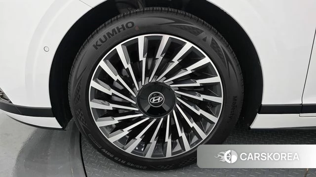 Hyundai Grandeur (GN7) id 4488111 из Кореи 28