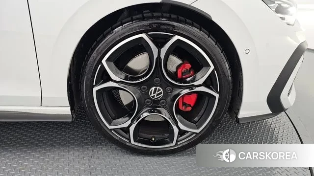 Volkswagen Golf 8th Generation id 3327221 из Кореи 15
