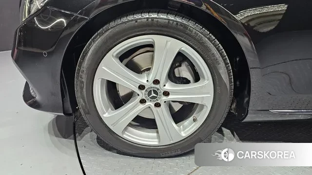 Mercedes-Benz E-Class W213 id 3429576 из Кореи 15