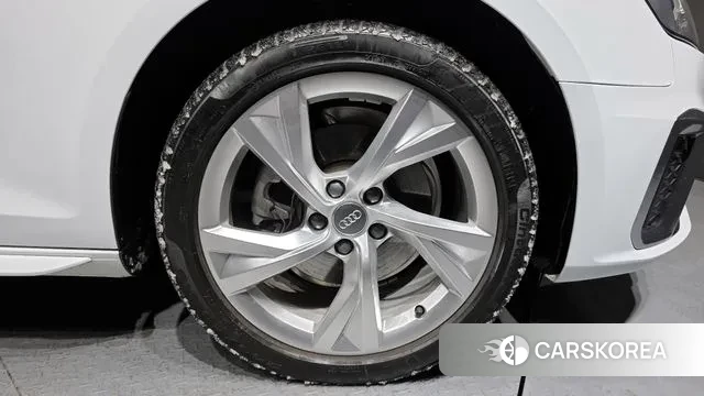 Audi A4 (B9) id 3577698 из Кореи 15