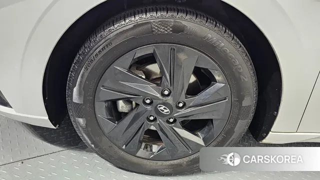 Hyundai Avante (CN7) id 3362377 из Кореи 15