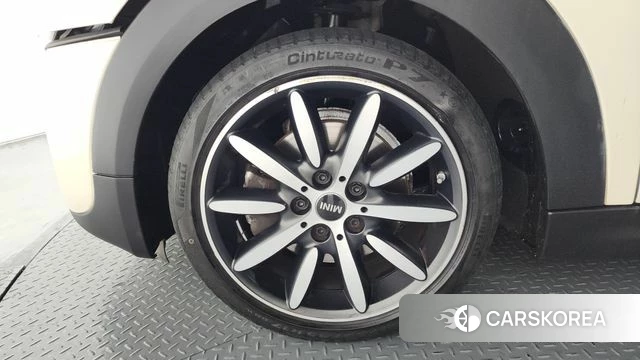 Mini Cooper S Convertible id 4283765 из Кореи 27