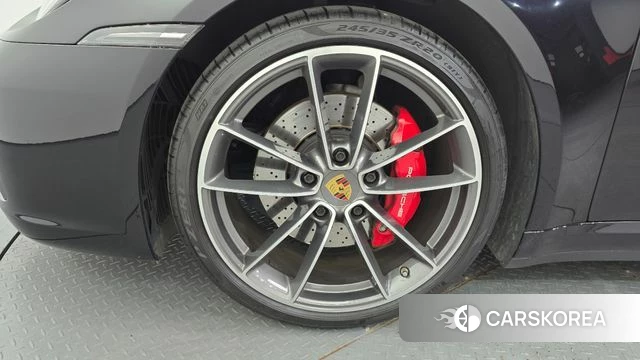 Porsche 911(992) id 4495812 из Кореи 29