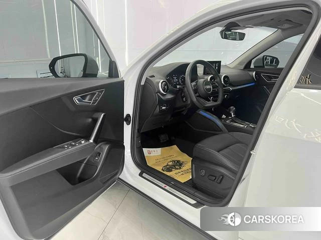 Audi Q2L id 4329037 из Китая 16