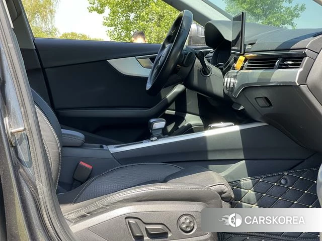 Audi A4L id 4313304 из Китая 12