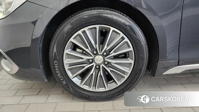 Hyundai Grandeur IG Hybrid id 4520519 из Кореи 29