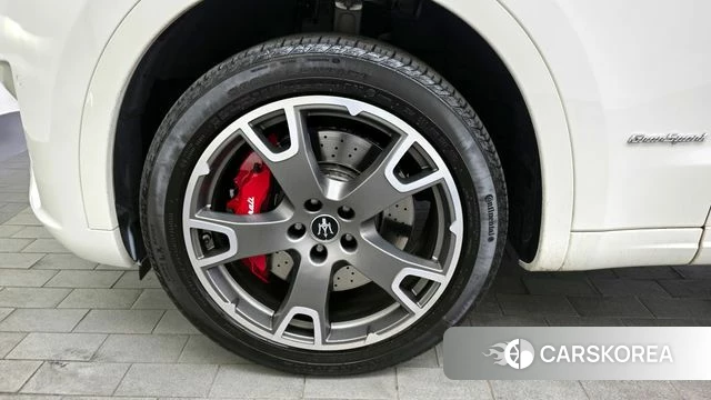 Maserati Levante id 4019397 из Кореи 15