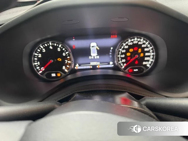 Jeep Renegade id 4284480 из Кореи 8