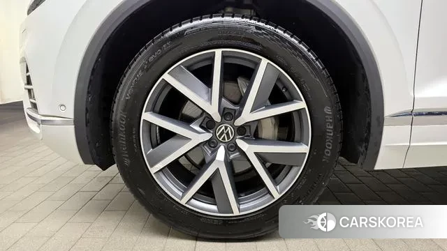 Volkswagen Touareg 3rd generation id 3372594 из Кореи 15