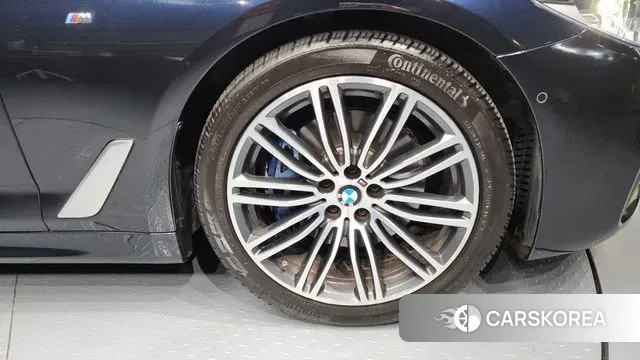 BMW 5 Series (G30) id 3489155 из Кореи 15