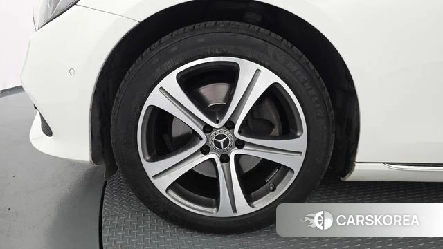 Mercedes-Benz E-Class W213 id 4557638 из Кореи 25