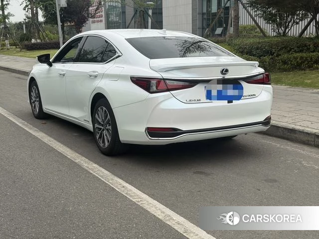 Lexus ES 2022 Белый из Китая, фото 6